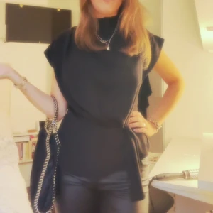 Zara topp - Jätte elegant topp från zara, använd en gång🌟