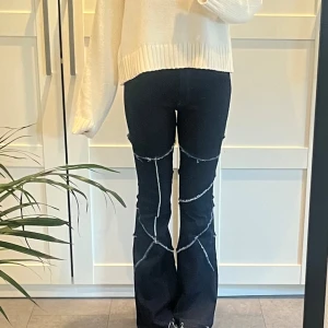 jeans - säljer dessa trendiga jeans