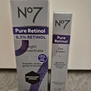 No7 Pure Retinol Night Concentrate och Eye Cream - Säljer No7 Pure Retinol 0.3% Night Concentrate och Eye Cream. Night Concentrate är dermatologiskt testad för att förbättra hudens utseende med retinol. Eye Cream minskar rynkor och puffighet på två veckor. Perfekt för en jämnare och mer strålande hud.