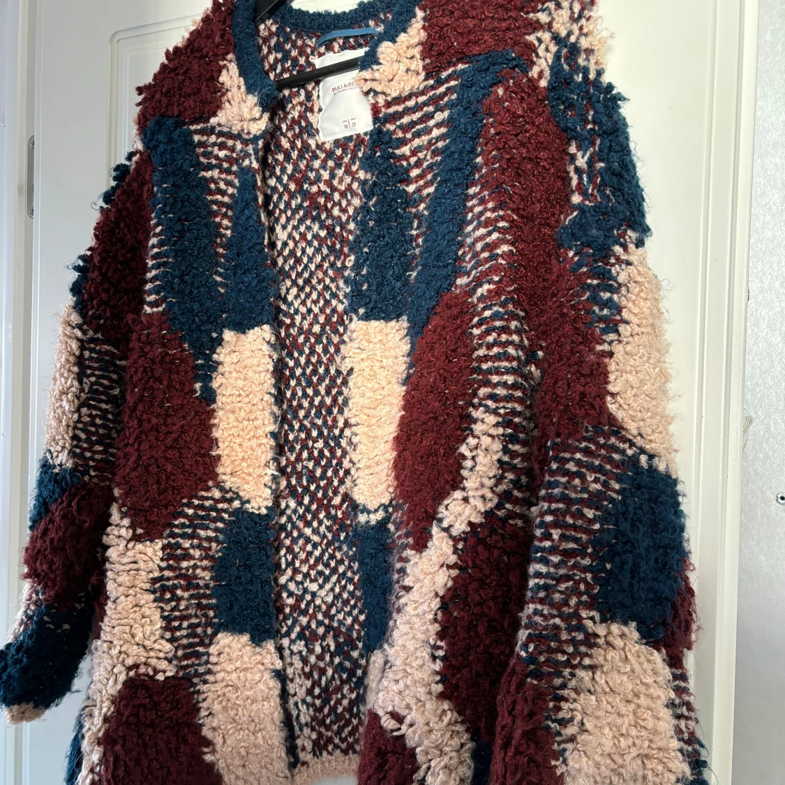 Flerfärgad teddyjacka från Pull&Bear