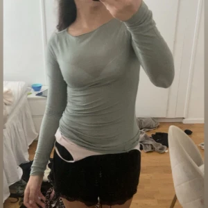 Intimissmi tröja - Skicket är som nytt. Andvänd 1 gång och inga defekter alls, som ny helt enkelt!🥰