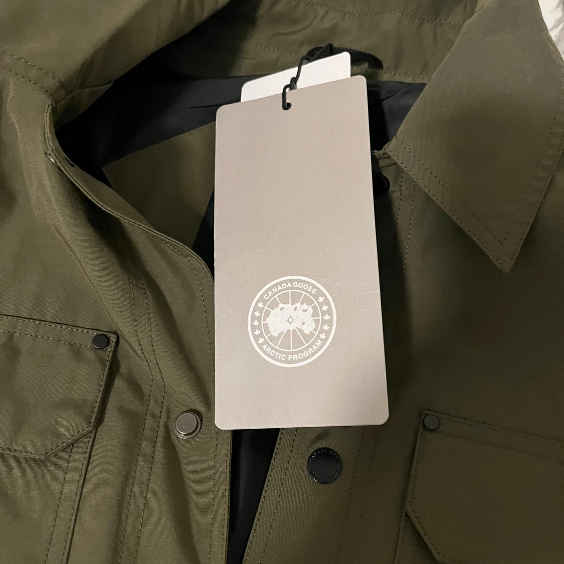 Grön jacka från Canada Goose - 4