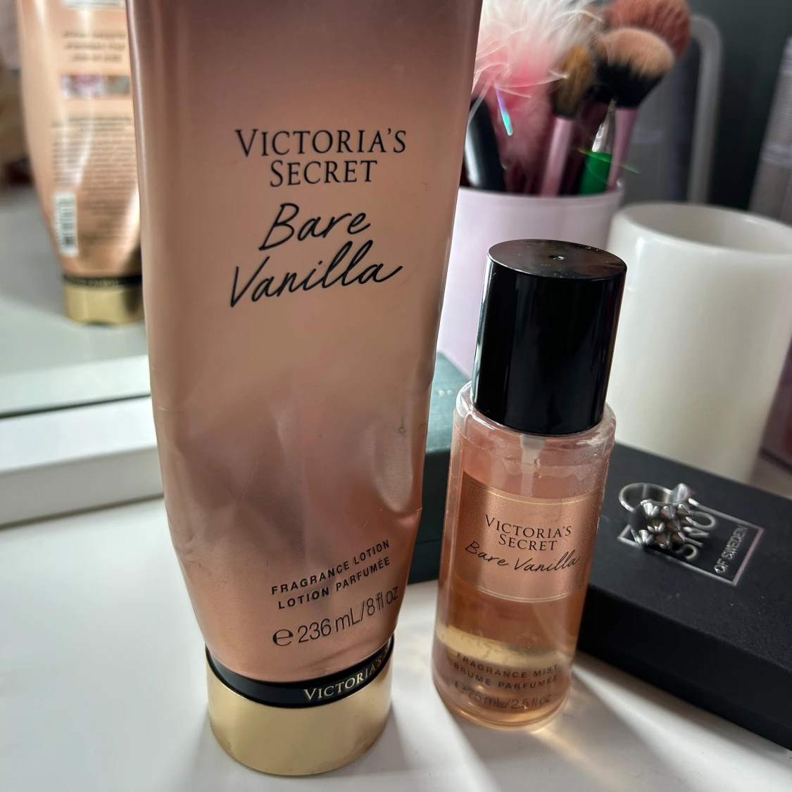 Victoria's Secret Bare Vanilla parfym och lotion
