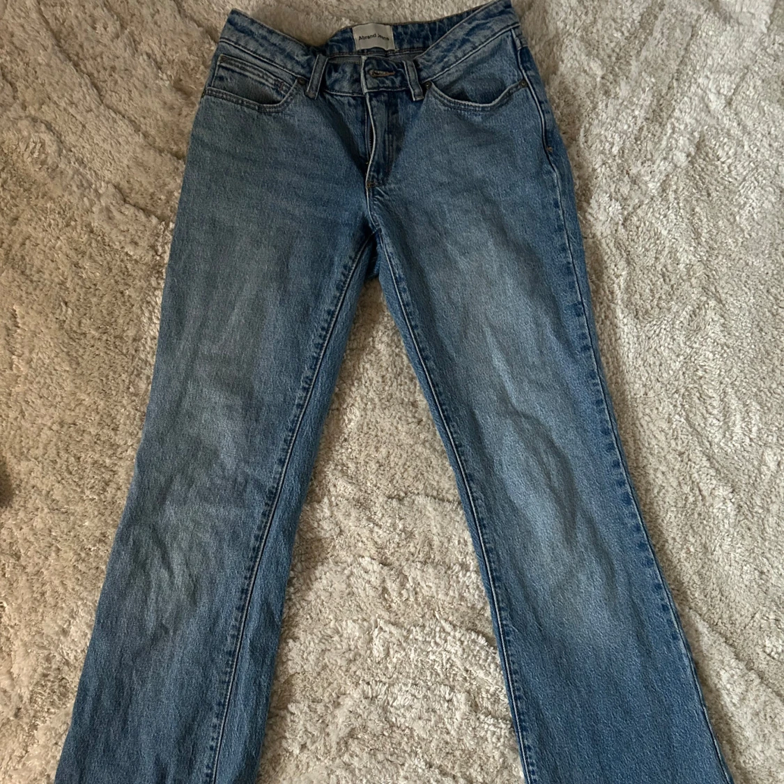 Lågmidjade jeans med bootcut