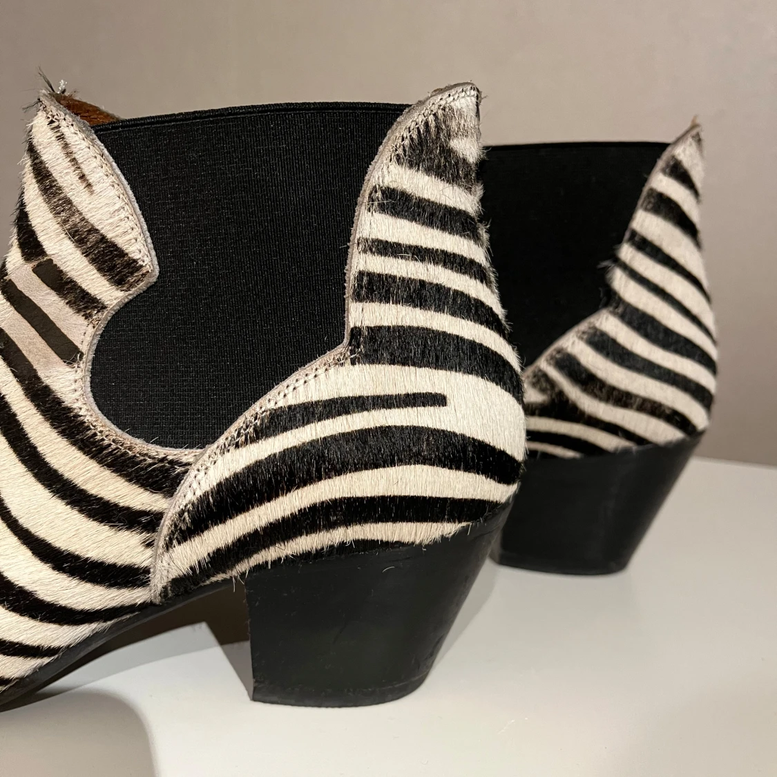Zebramönstrad boots - 1
