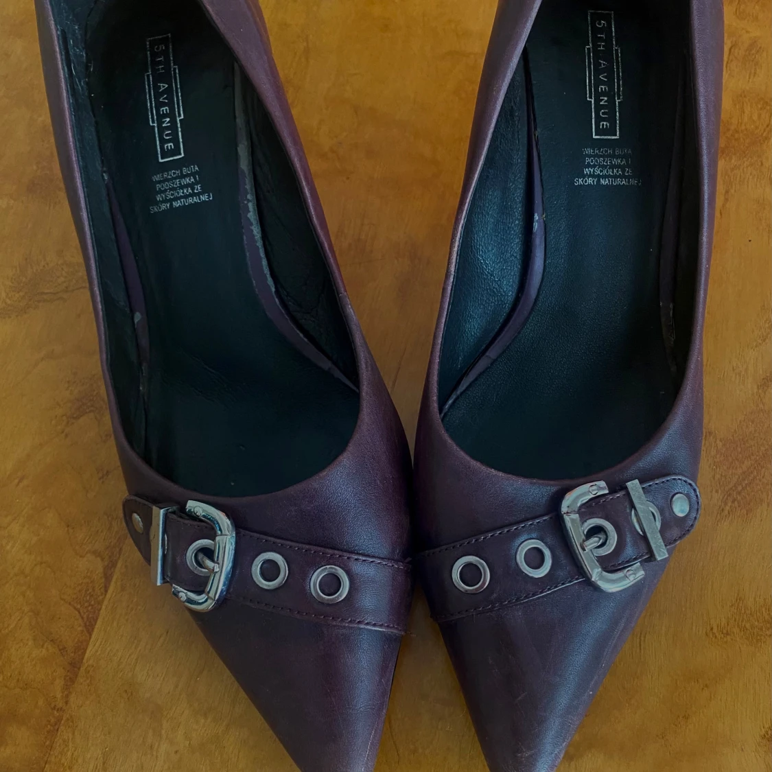 Kitten heel med spänne 