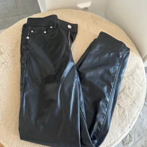 Skinny skinnbyxor  - Från HM Strl 36  Använda en gång 