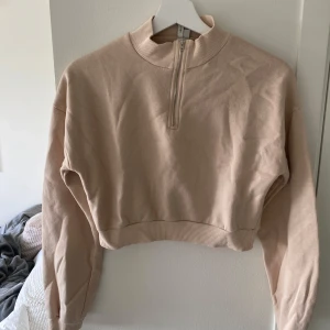 Tröja - Tröja med dragkedja Aldrig använd 