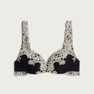 intimissimi bh - säljer min knappt använda intimissimi bh. Säljer för att det inte blev rätt storlek. Superfin bh med push❤️