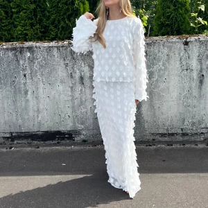 Vitt sett  - Superfint slutsålt sett ifrån GinaTricot. Använt 2 gånger endast. 