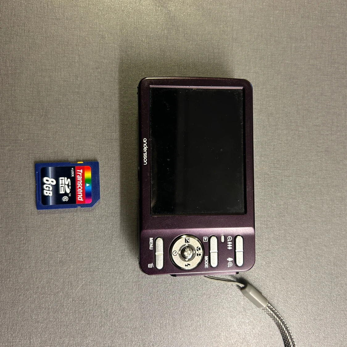 Digitalkamera med 8gb sd kort  - 92