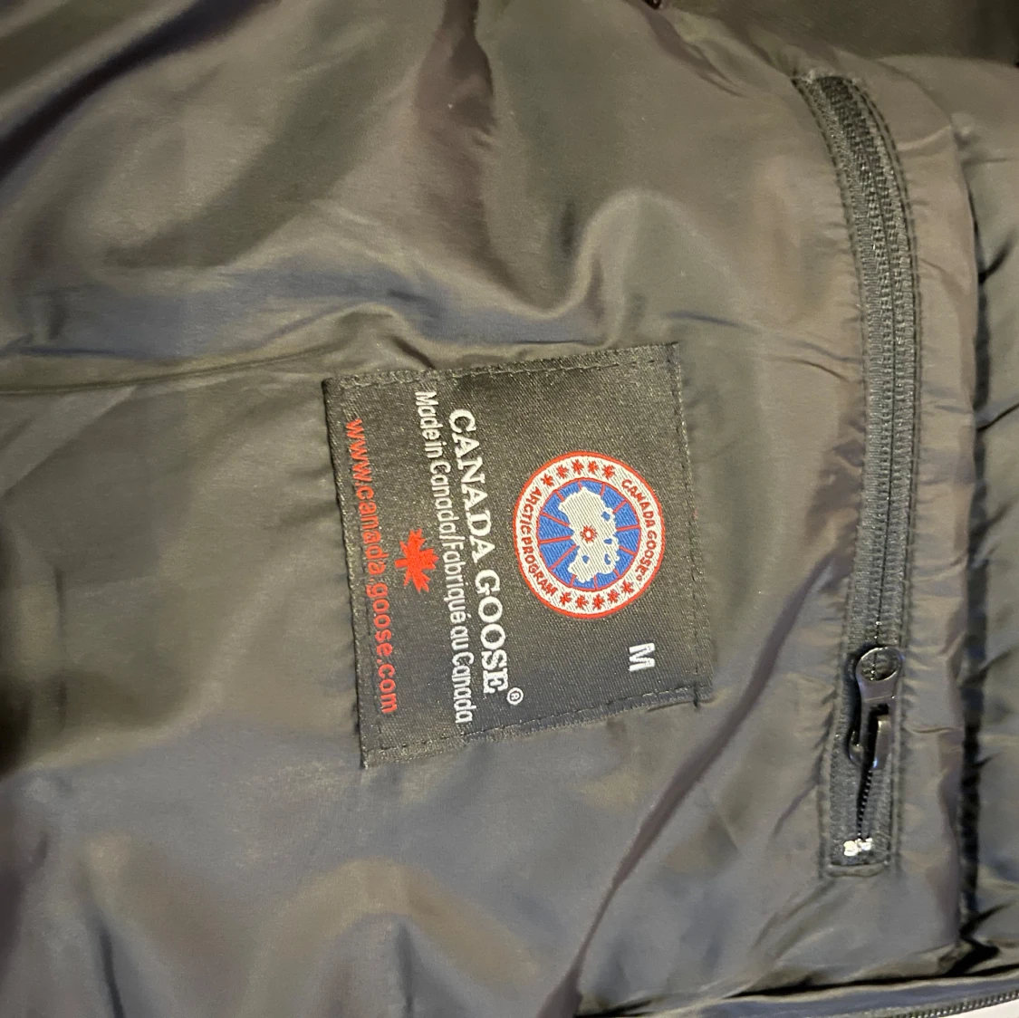 Canada goose cardigan  - 92