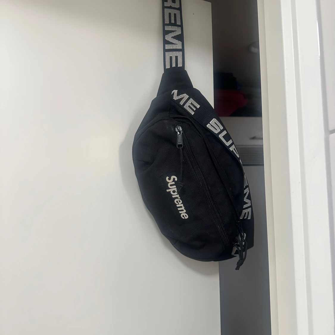 Supreme waistbag ss18