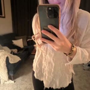 Vit skjorta  - Vit kjorta från zara