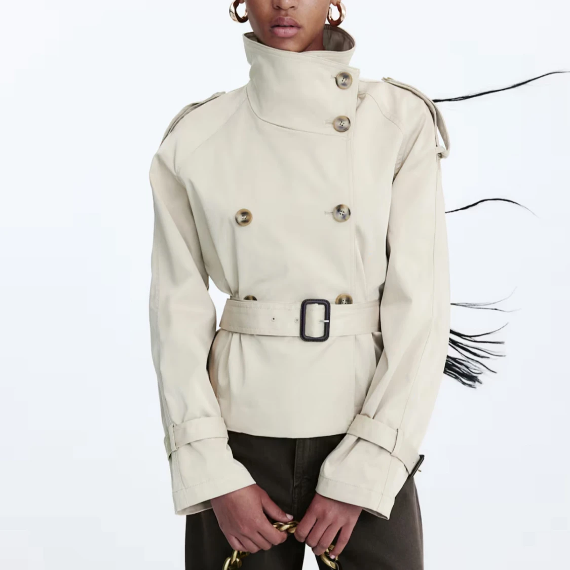 Beige trenchcoat med bälte - 1