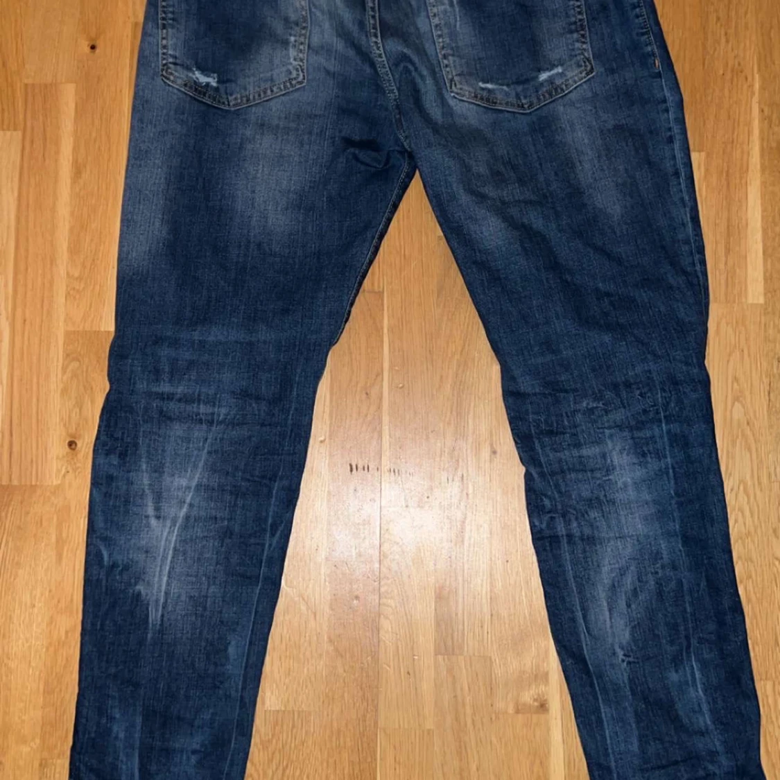 Blå jeans med tryck från Dsquared2 - 1