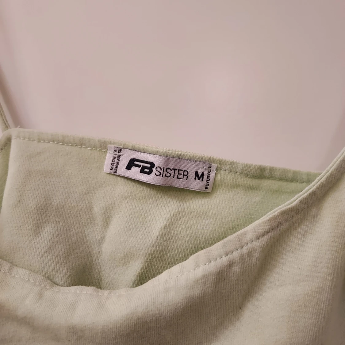 Ljusgrön linnetopp från FB Sister - 2