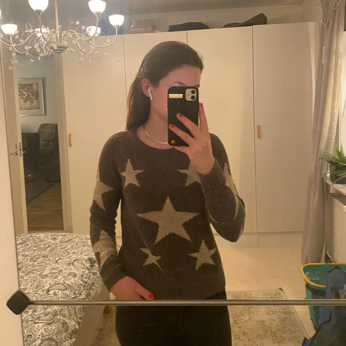 Gråbrun stickad tröja med stjärnor från ONLY