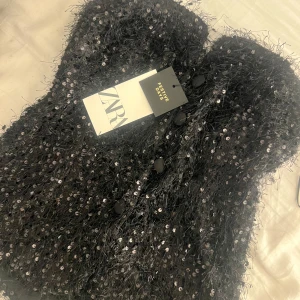 Topp - Storlek xs med prislapp kvar💕