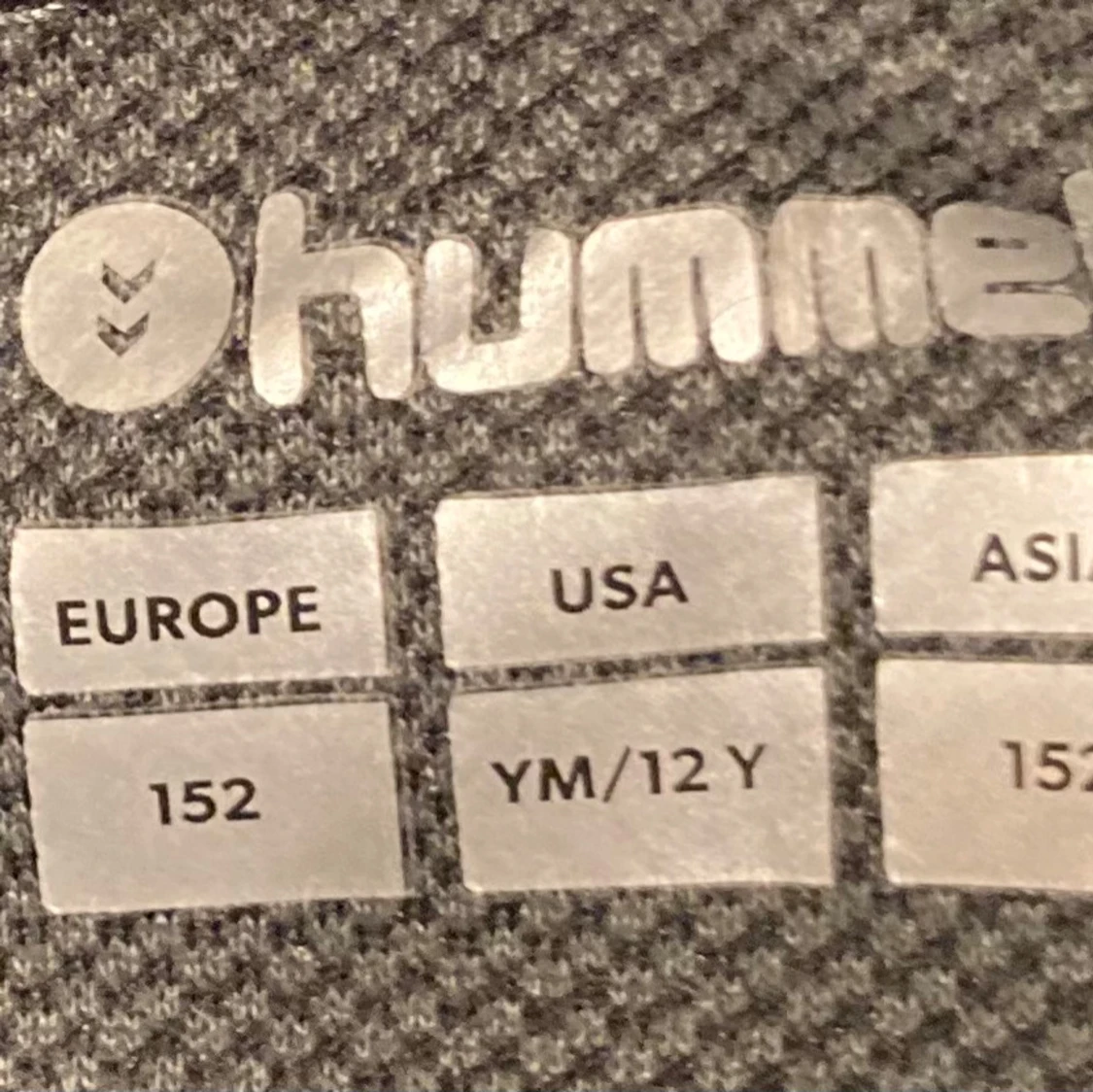 Grön jacka från Hummel - 2