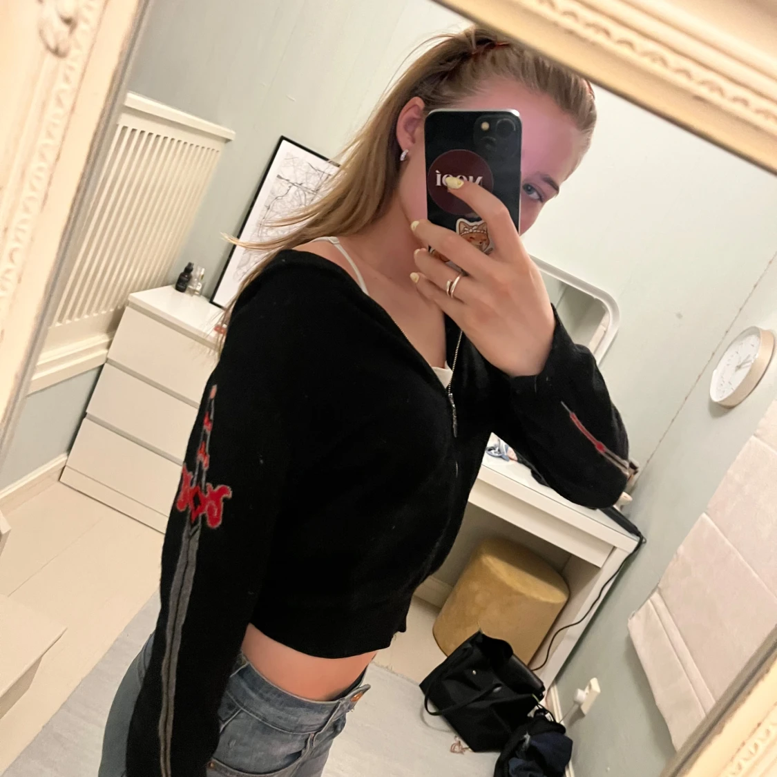 Sjukt unik och cool stickad hoodie med drakar!! - 3