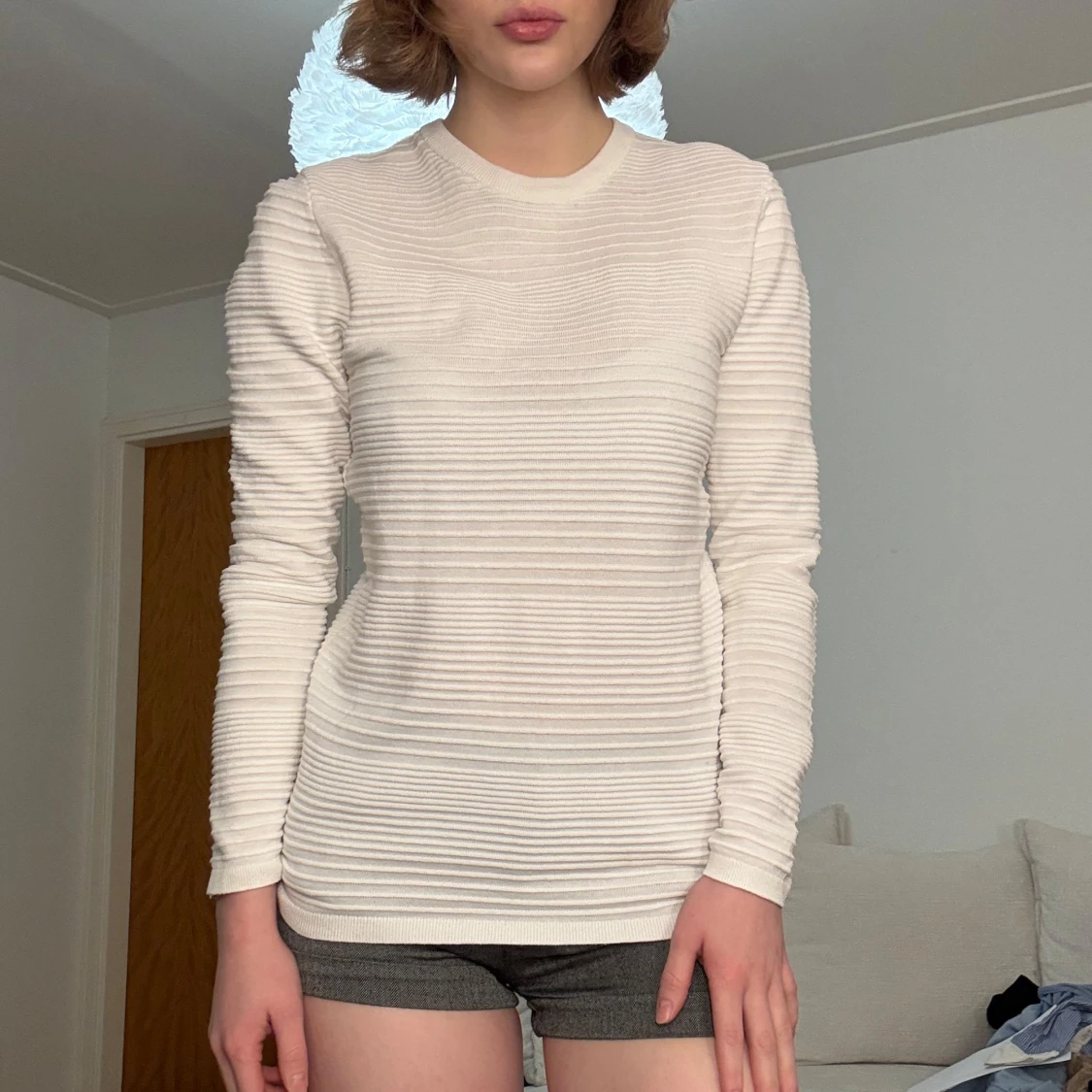 Vit ribbad långärmad tröja - 1