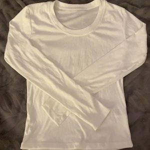 Vit långärmad topp från Dazy - Aldrig använd 