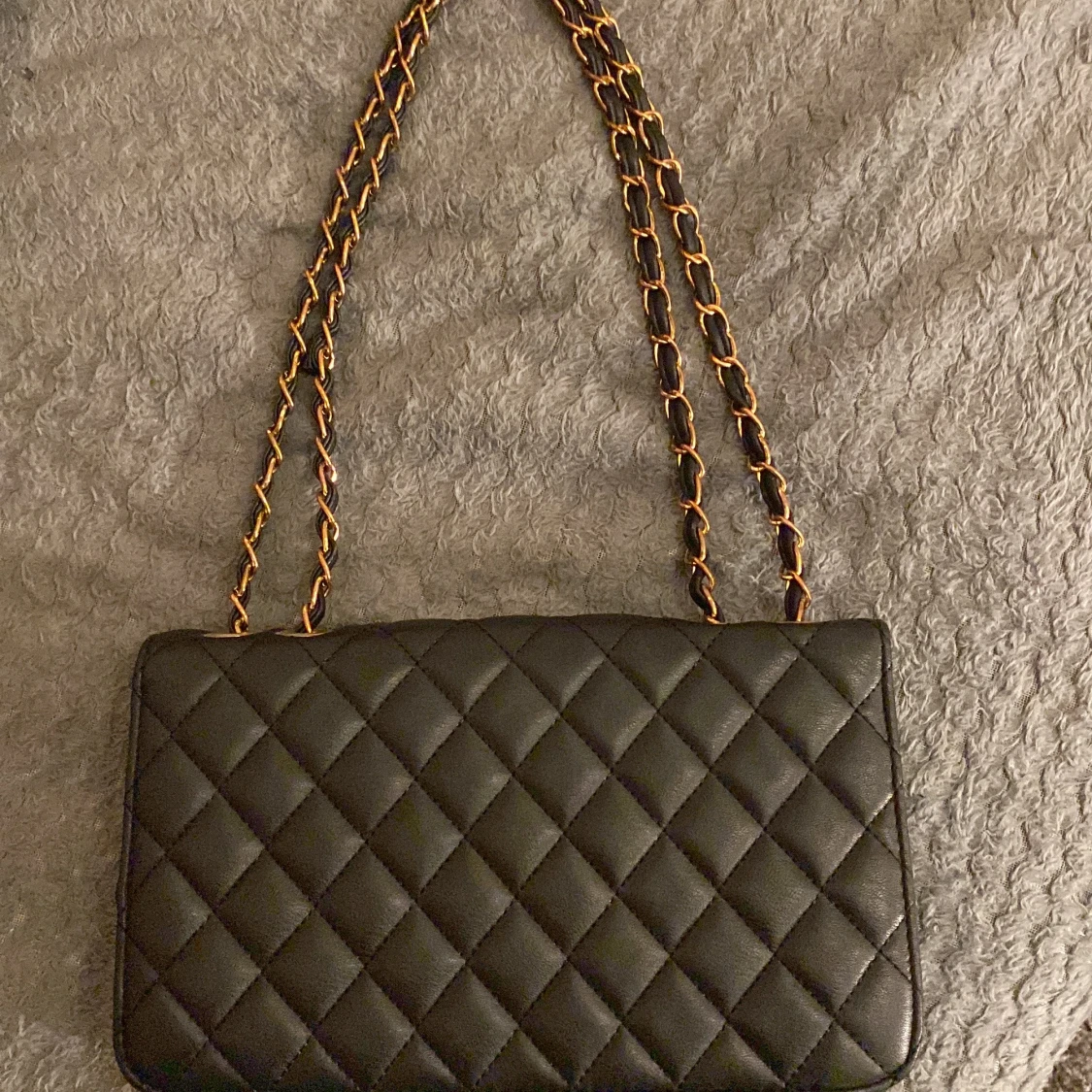 Svart axelväska - 90