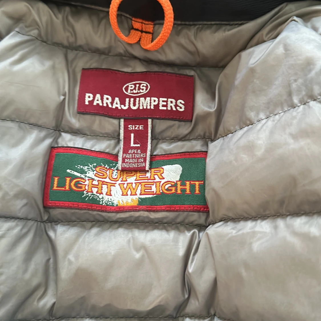 En parajumper jacka i väldigt bra skick - 91