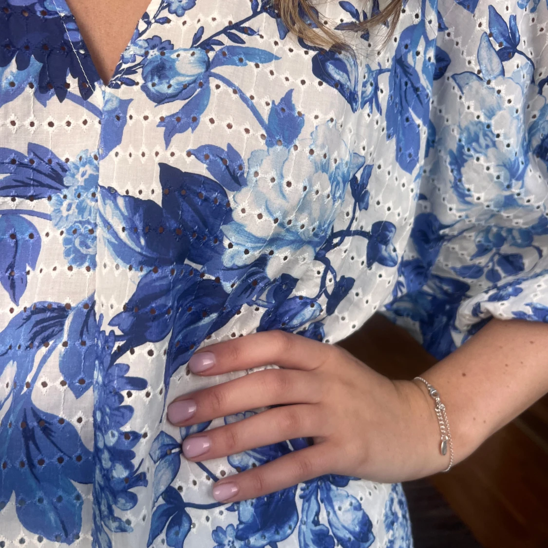 Broderad blommig klänning - 90