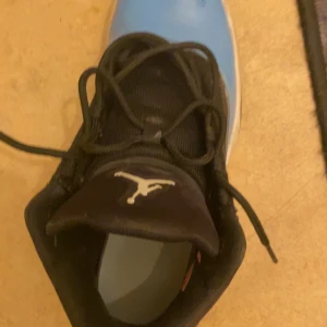 Jordan Max aura 2  - Bra skick 