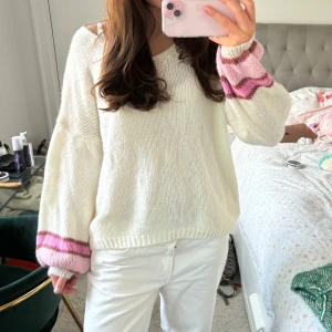 Stickad tröja!  - Så snygg detalj i bak😘