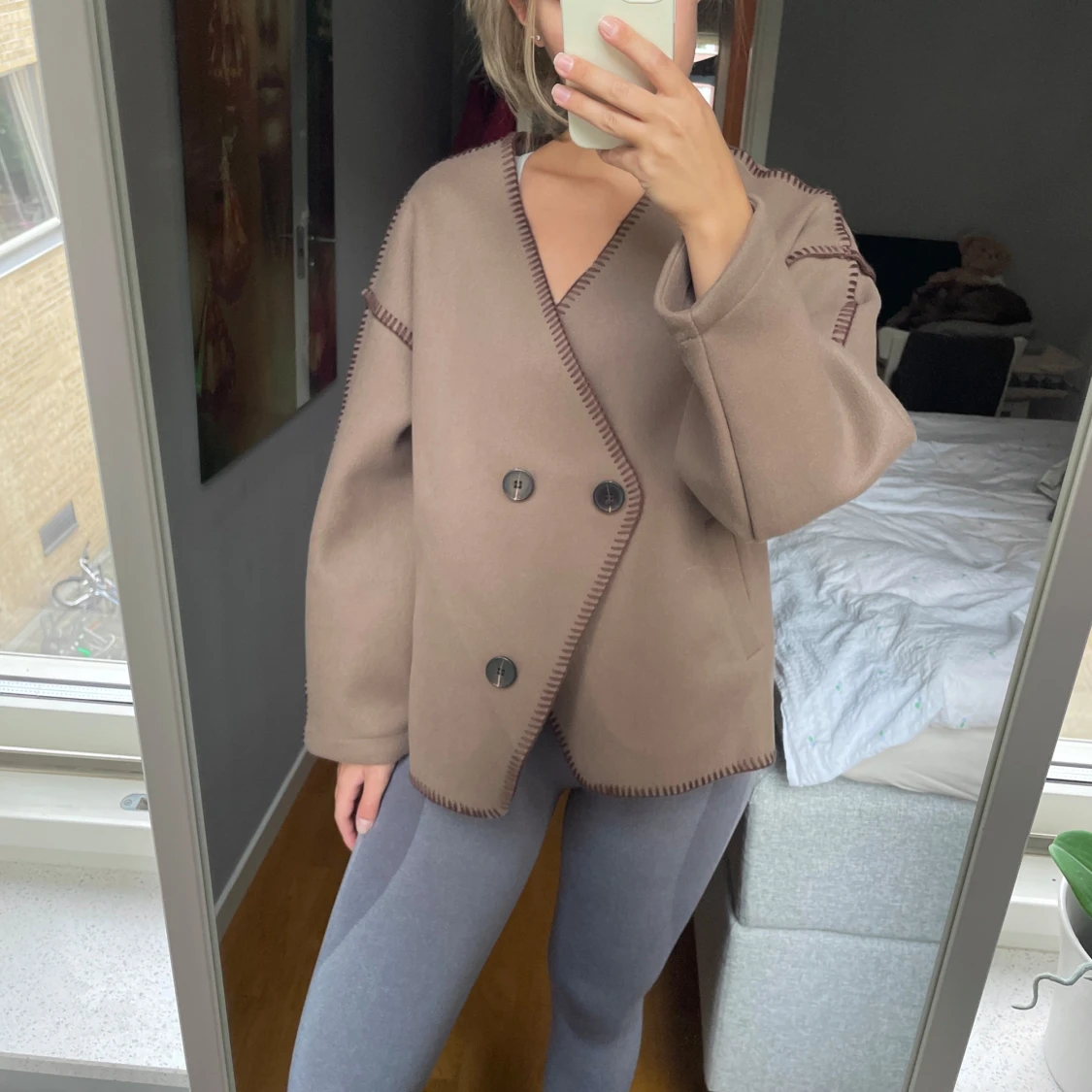 Brun kort kappa - 91