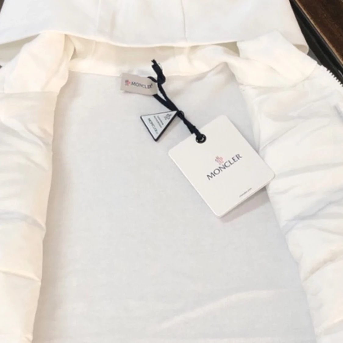 Vit dunjacka från Moncler - 90
