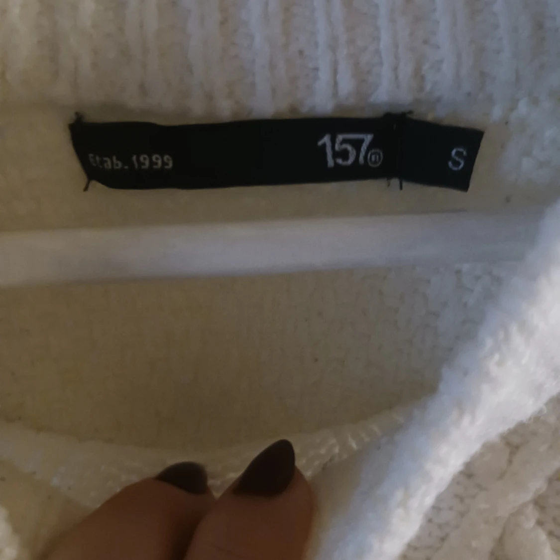 Vit stickad tröja från 157 - 91