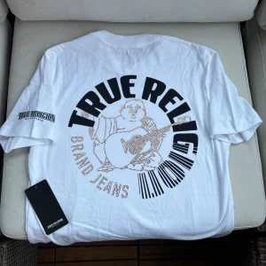 Snygg tischa från True Religion - Snygg t-shirt från True Religion. Helt ny med tag! 