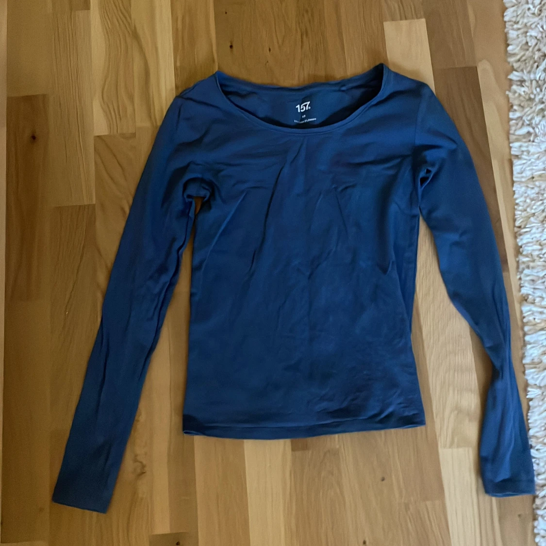 Mörkblå långärmad topp från lager 157
