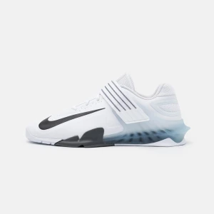 SAVALEOS UNISEX - Training shoe. Nya i kartong - Helt nya i kartong köpta på zalando