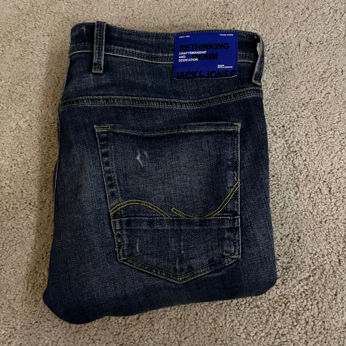 Mörkblå jeans från Jack & Jones