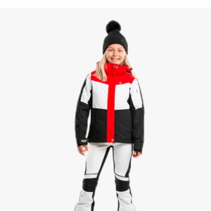 Svart, vit och röd skid jacka från 8848 Altitude, 140 cm  - Säljer en cool jacka från 8848 Altitude i svart, vit och röd. Jackan har en dragkedja och framtill samt en huva och liftkort håller på arm. Perfekt för vintersäsongen med sin sportiga look. Första bilden är tagen / bild från 8848. Modellen är Caylee och kostar 1500 kronor nypris. Använt minimalt. Storlek 140 cm. 