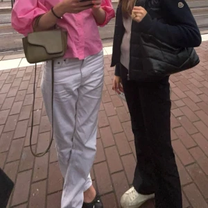 Vita jeans - vita jeans ifrån zara i modellen straight❤️‍🔥