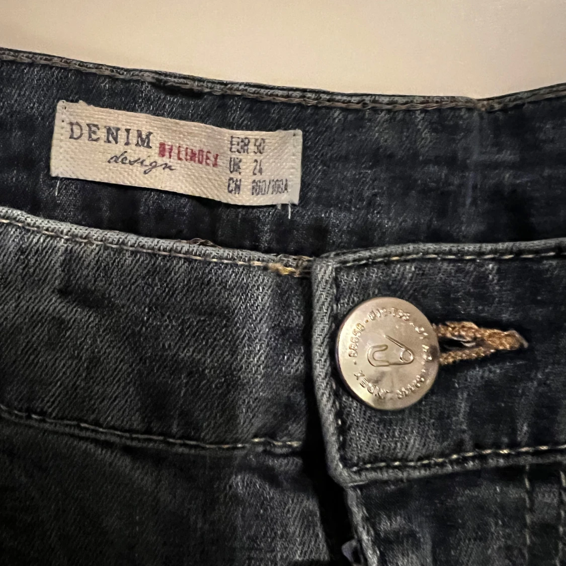 Mörkblå jeans från Denim - 90