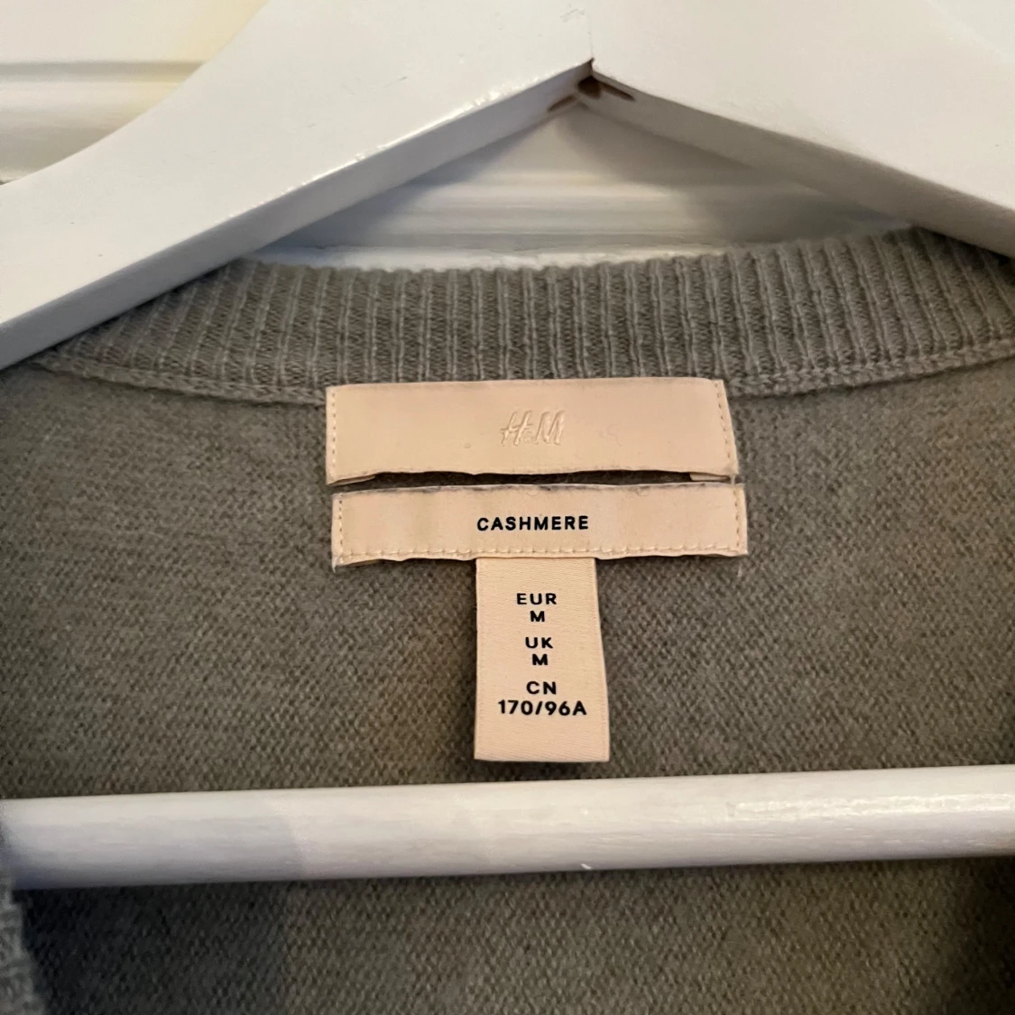 Ljusgrön kashmirtröja från H&M - 90