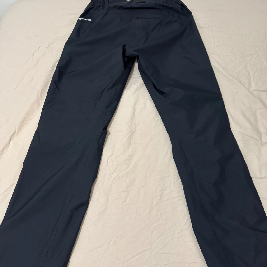 Svarta byxor från Haglöfs - 90