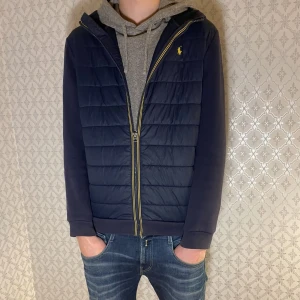 Ralph lauren cardigan - Ralph lauren cardigan | Storlek S/XS | Sick 8/10 | Hör av dig vid funderingar 🕺