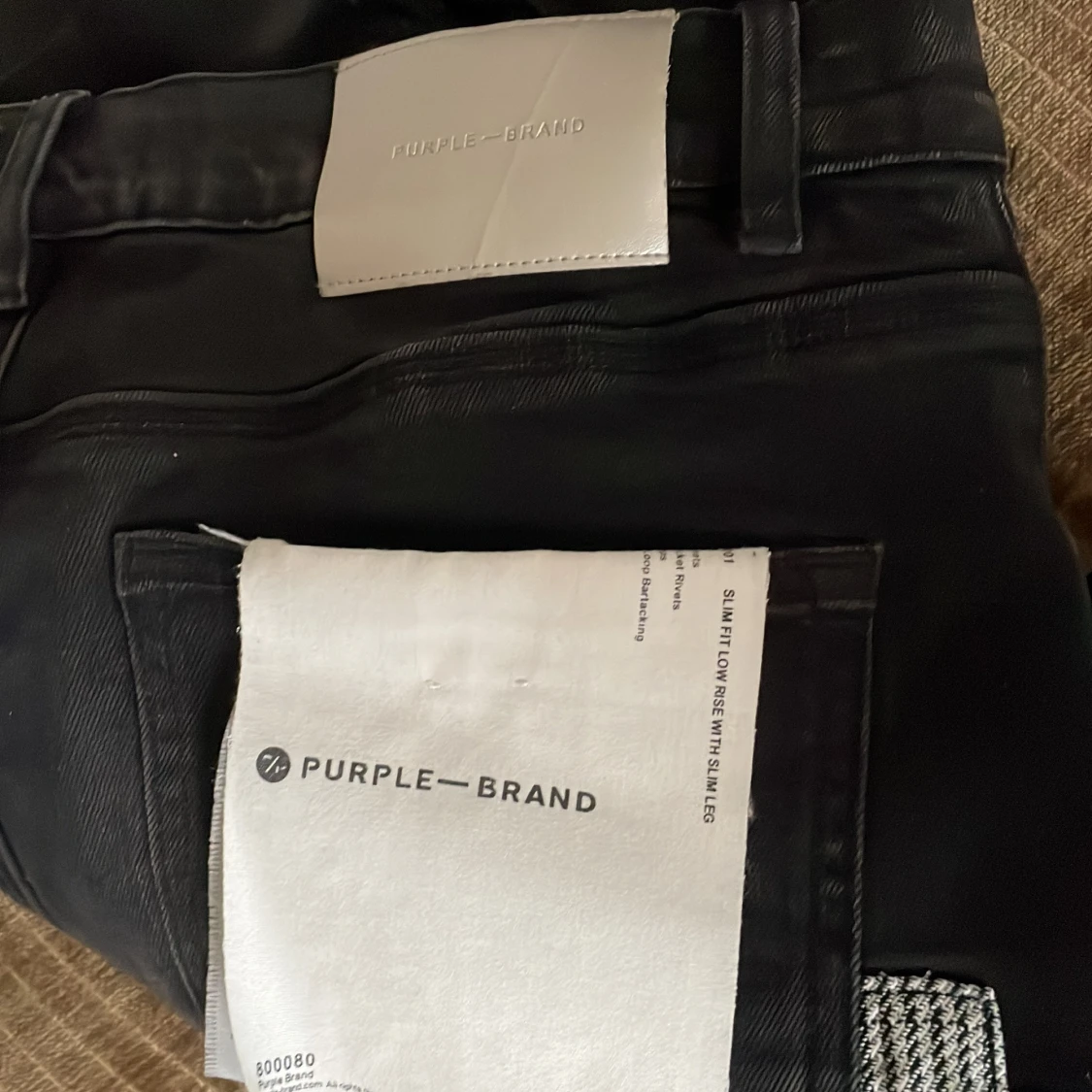 Svarta jeans med slitningar från Purple brand - 92