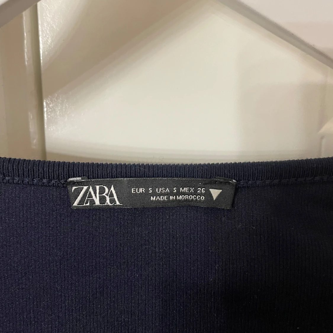 Mörkblå långärmad topp från Zara - 90