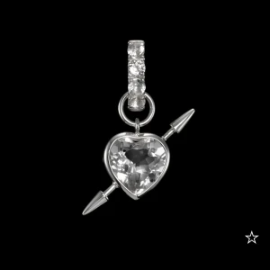 Maria Nilsdotter rebel love örhänge - Säljer detta superfina Maria nilsdotter örhänge i superbra skick då det tyvärr inte kommer till så mycket användning längre❤️nypris är 5000 kr och säljer för 4000❤️box medkommer