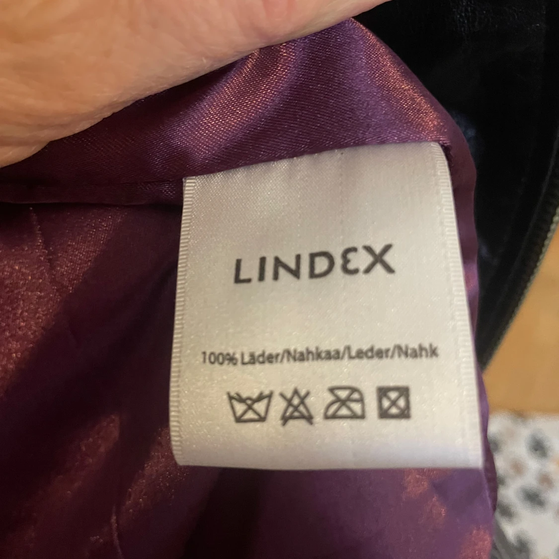 Svart skinnjacka från Lindex - 92