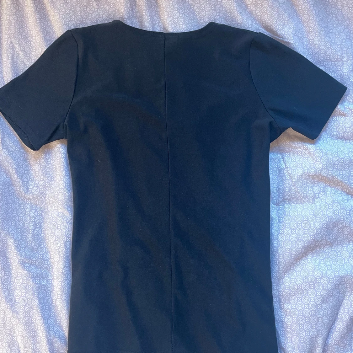 Svart glittrig topp  - 91